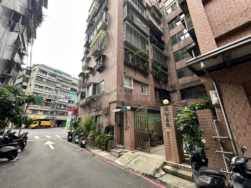 成功路低總價管理社區華廈房屋室內格局與周邊環境