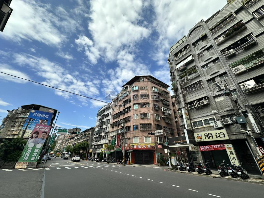 成功路低總價管理社區華廈房屋室內格局與周邊環境