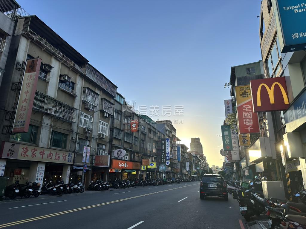 成功路低總價管理社區華廈房屋室內格局與周邊環境