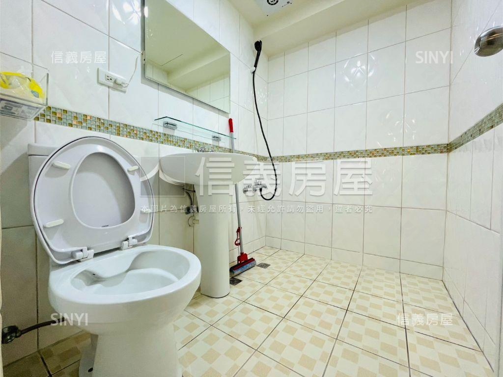 上安學府三房平車誠意釋出房屋室內格局與周邊環境