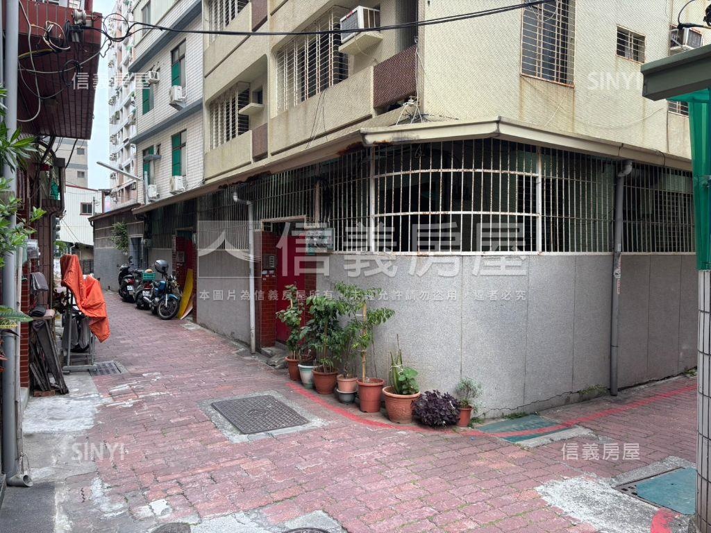 開店就要衛民街大面寬老宅房屋室內格局與周邊環境