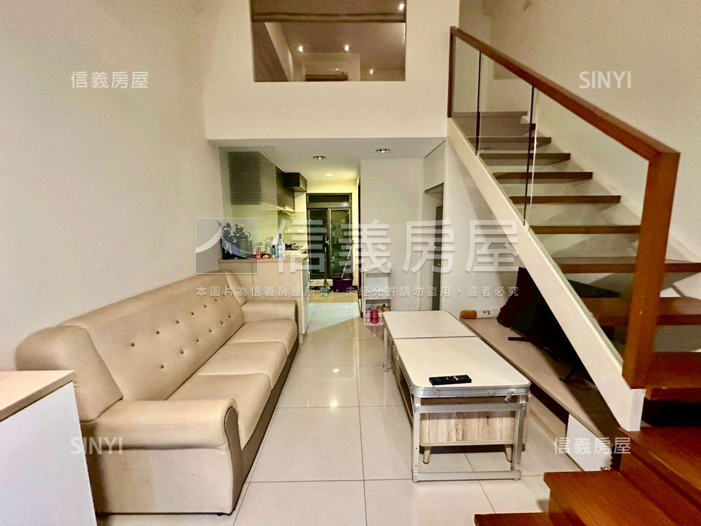 采舍七樓附車位房屋室內格局與周邊環境