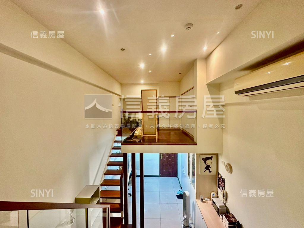 采舍七樓附車位房屋室內格局與周邊環境