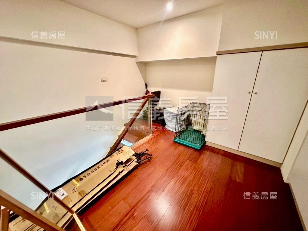 采舍七樓附車位房屋室內格局與周邊環境