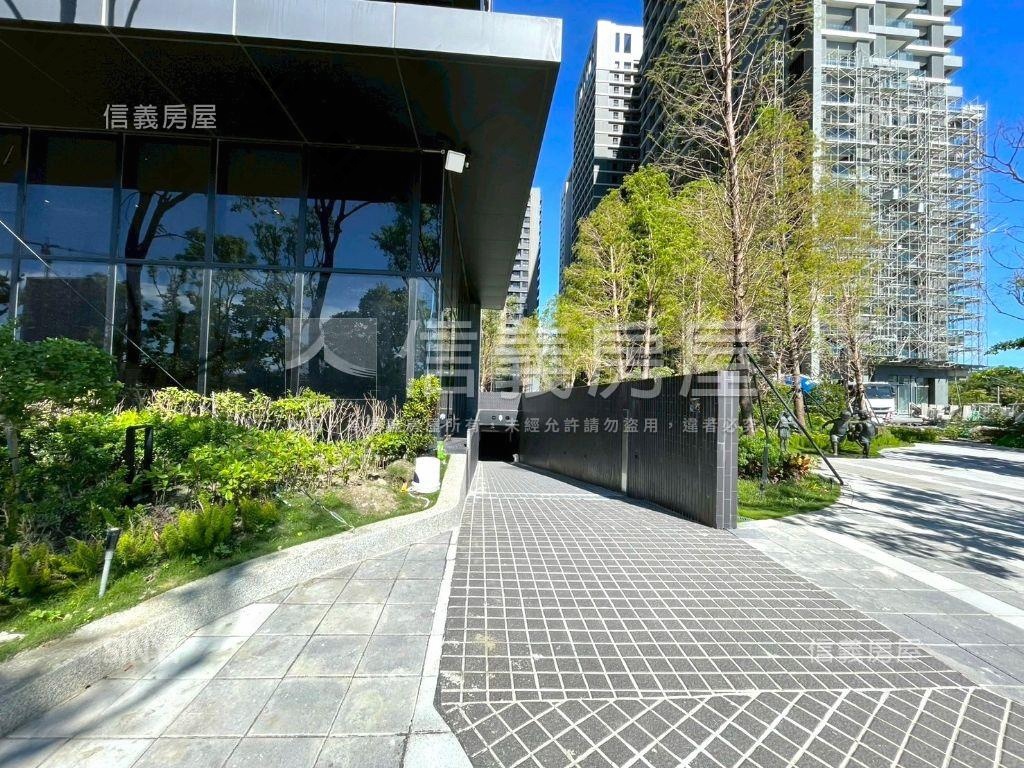 愛琴海稀有高樓層兩房平車房屋室內格局與周邊環境