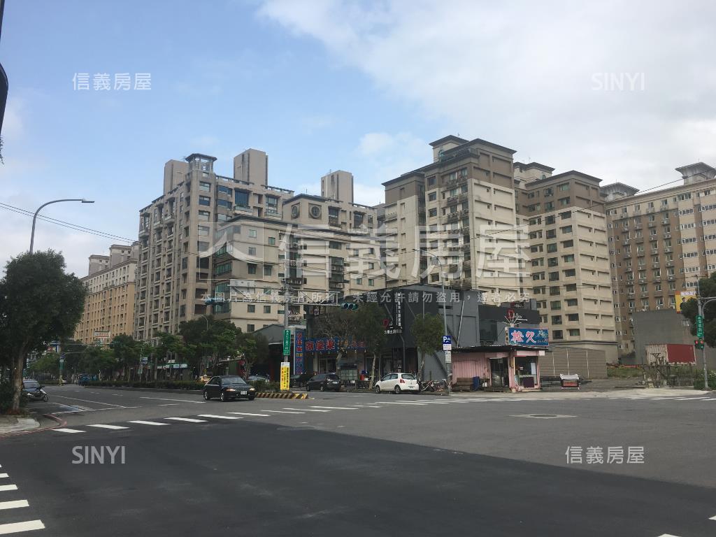 Ａ９文化二路大面寬店面房屋室內格局與周邊環境