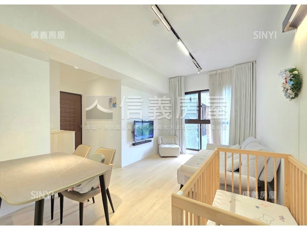 一起高飛邊間方正裝潢２房房屋室內格局與周邊環境