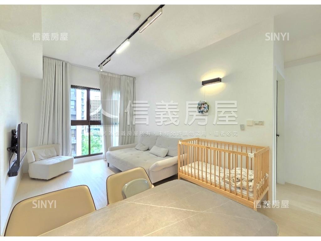 一起高飛邊間方正裝潢２房房屋室內格局與周邊環境