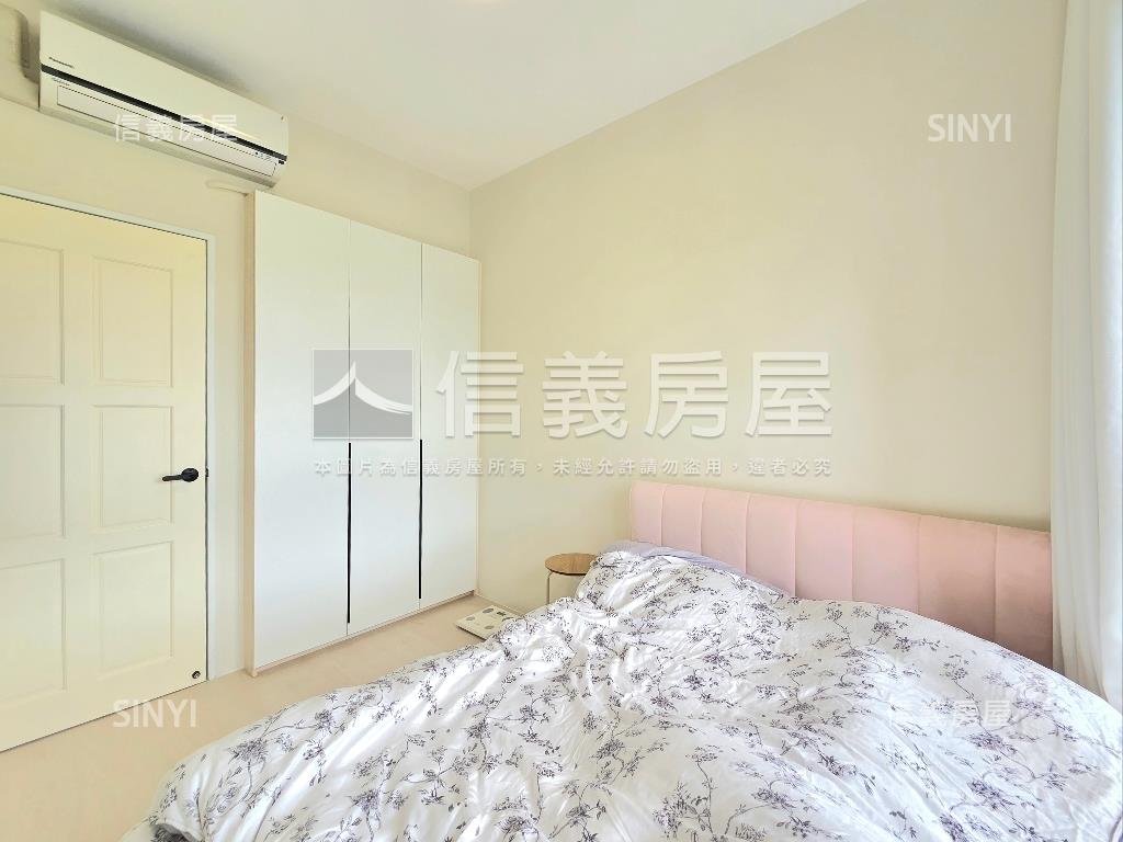 一起高飛邊間方正裝潢２房房屋室內格局與周邊環境