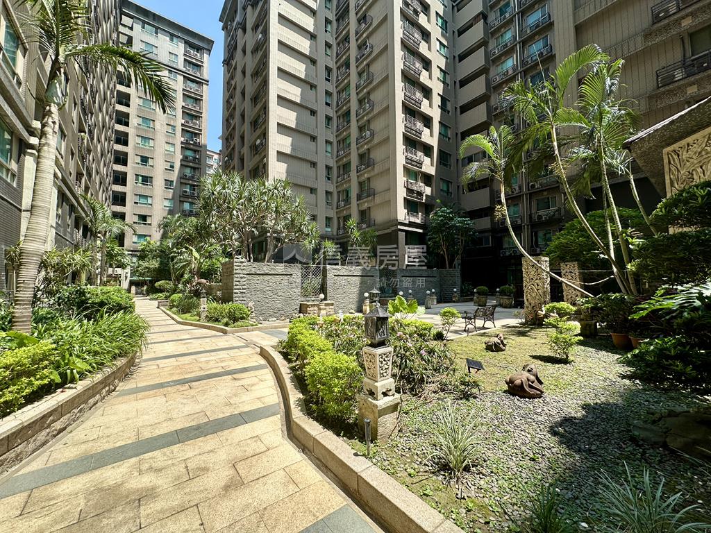 南崁阿曼區優質三房車位房屋室內格局與周邊環境
