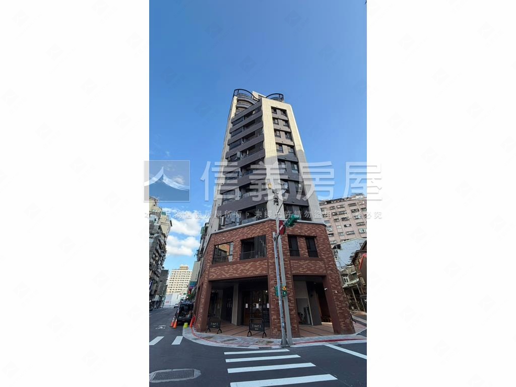 曉南門三角窗店面房屋室內格局與周邊環境