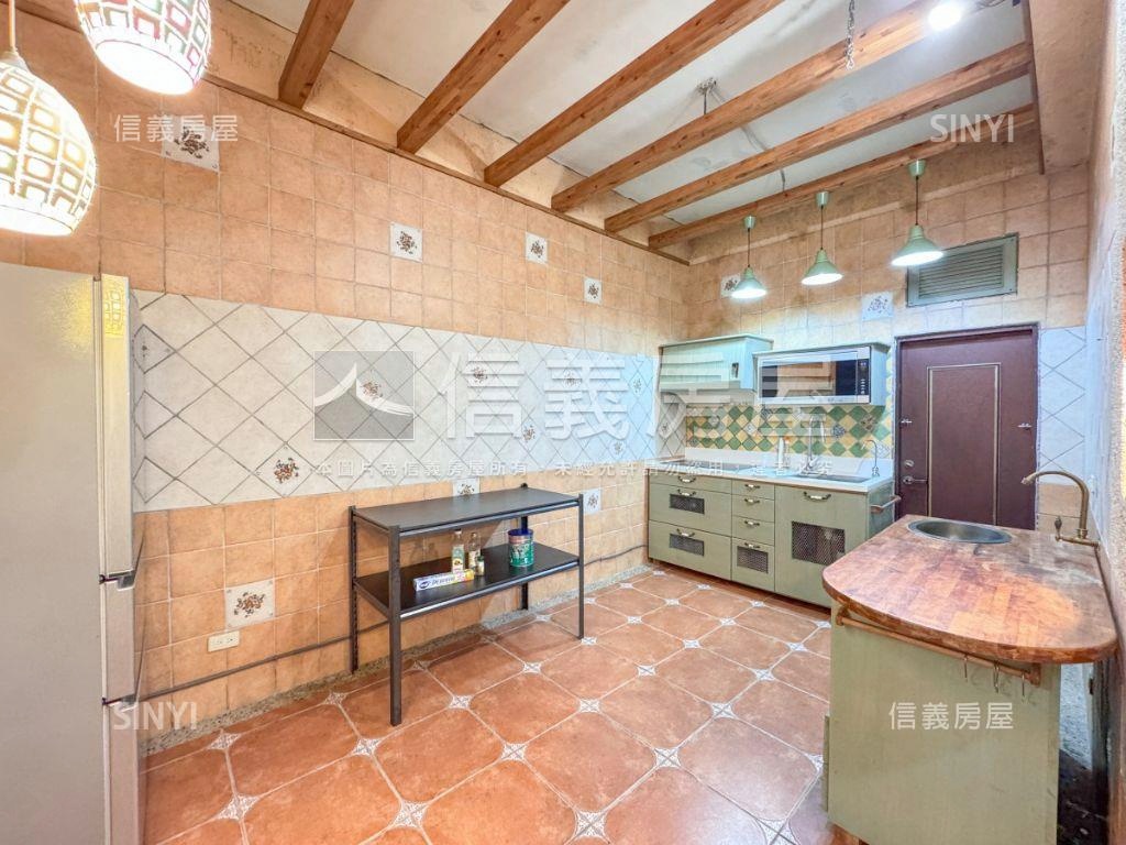 強！大面寬雙車位別墅房屋室內格局與周邊環境