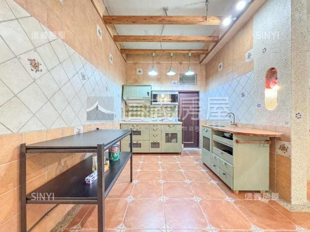 強！大面寬雙車位別墅房屋室內格局與周邊環境