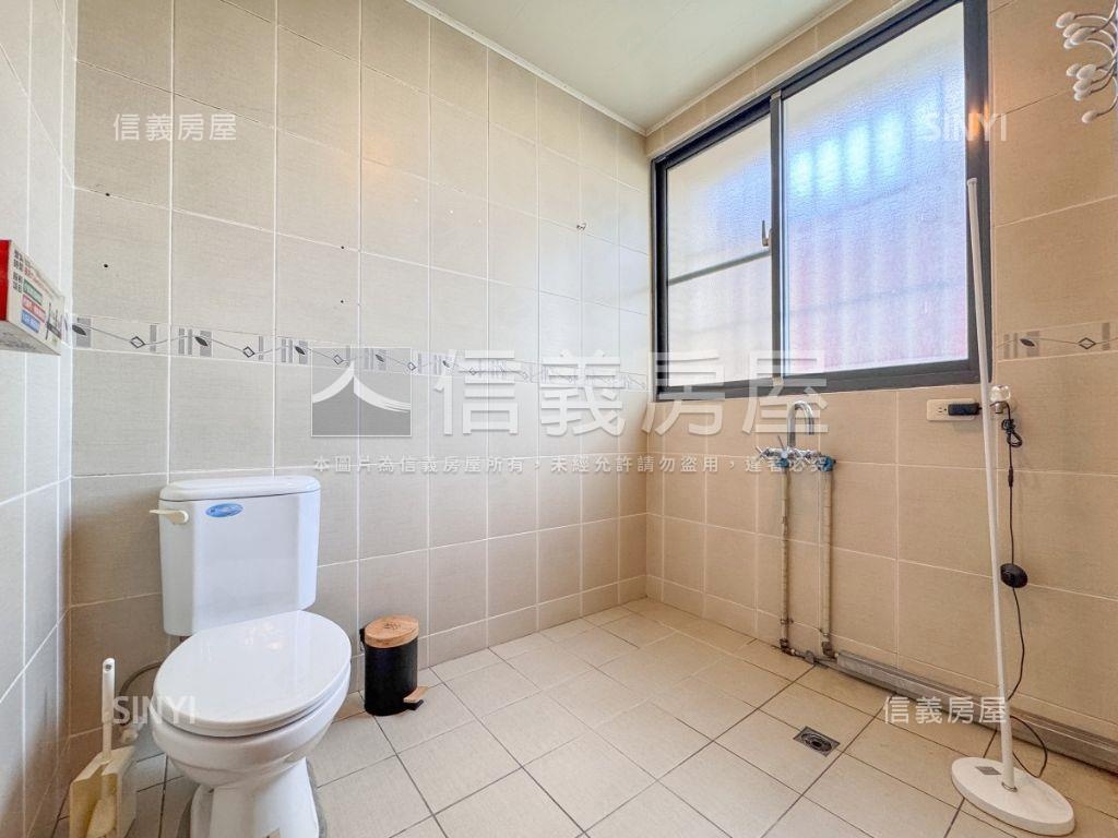 強！大面寬雙車位別墅房屋室內格局與周邊環境