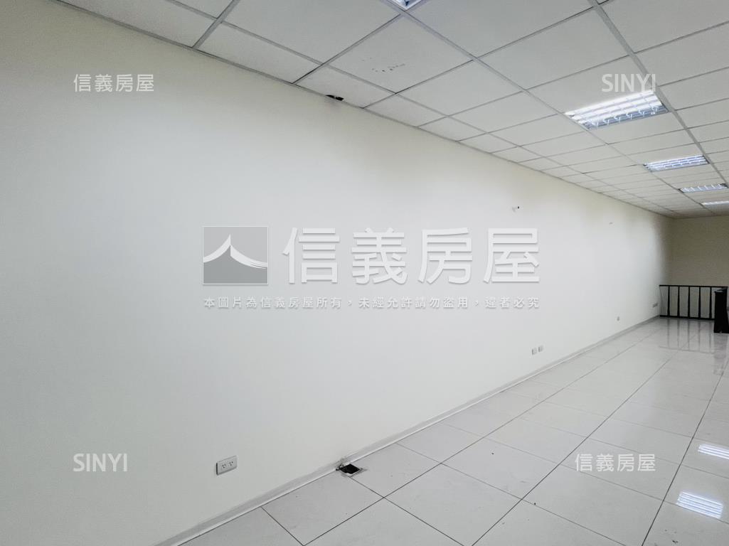 正重新路雅致雙層店面房屋室內格局與周邊環境