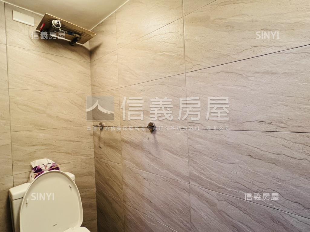 正重新路雅致雙層店面房屋室內格局與周邊環境
