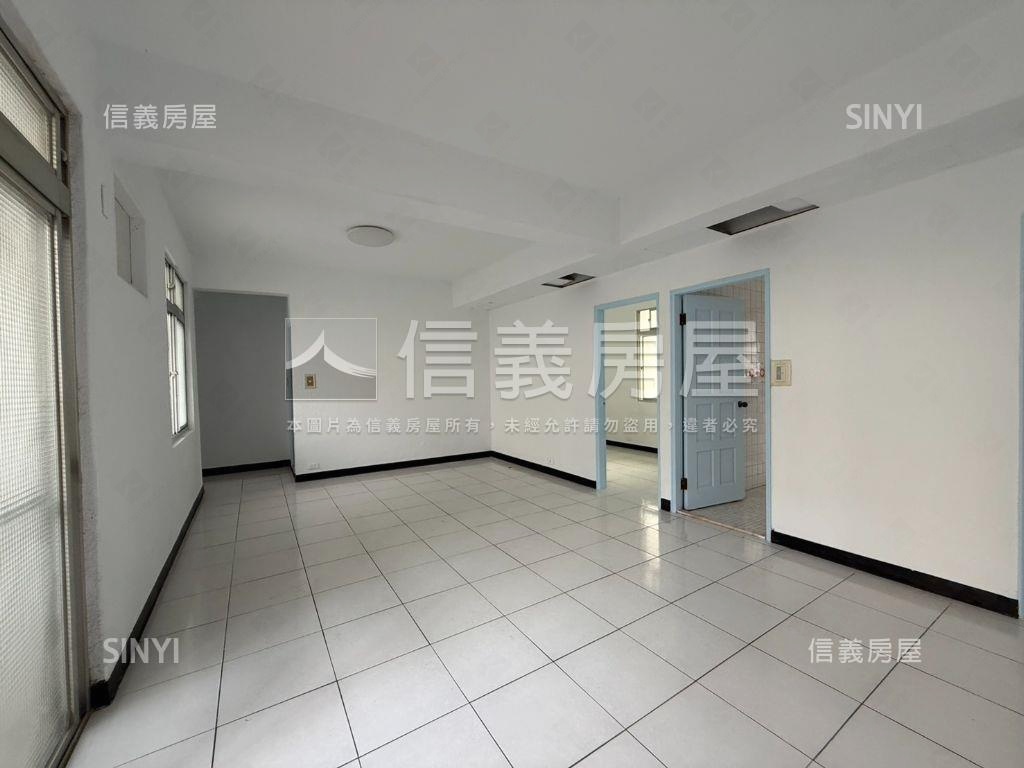 翡翠公寓四房房屋室內格局與周邊環境