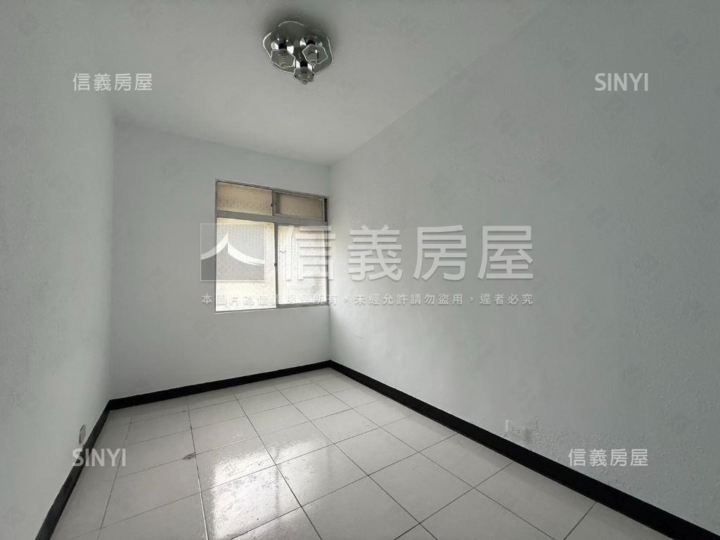 翡翠公寓四房房屋室內格局與周邊環境