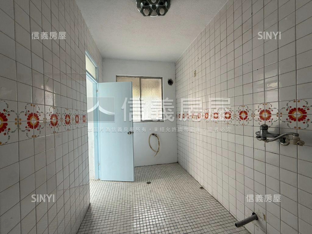 翡翠公寓四房房屋室內格局與周邊環境