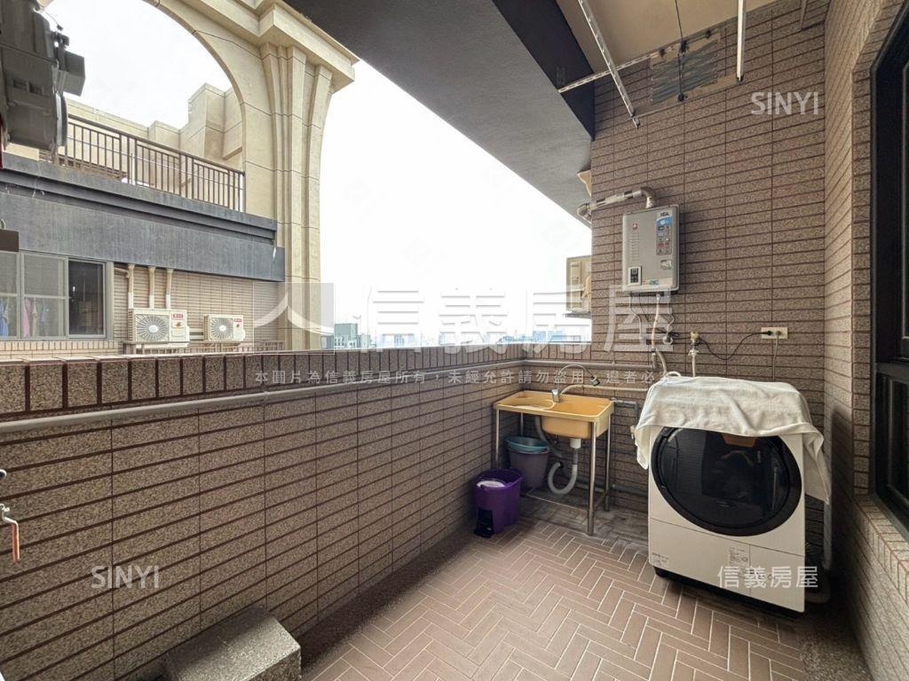 堅山涵仰高樓景觀雙平車房屋室內格局與周邊環境