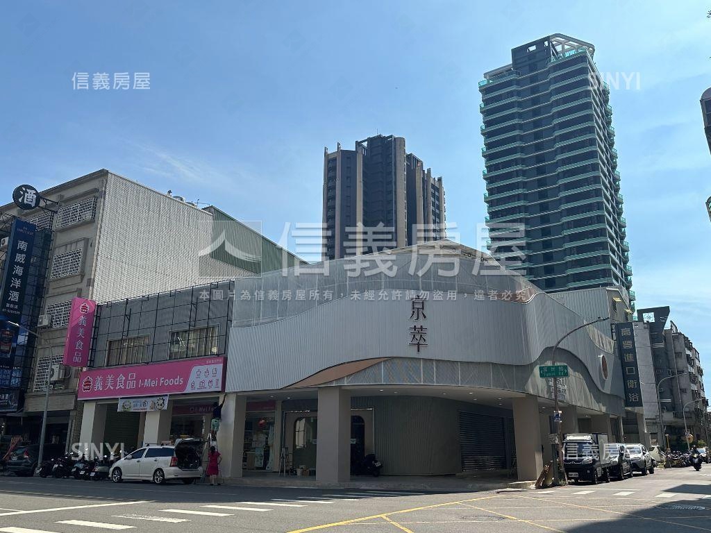 凹子底熱鬧精華店面土地房屋室內格局與周邊環境