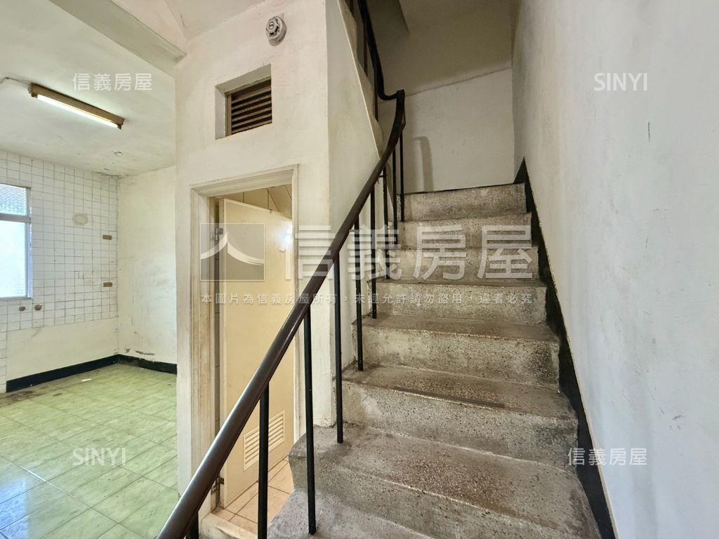 國安街活巷透天房屋室內格局與周邊環境