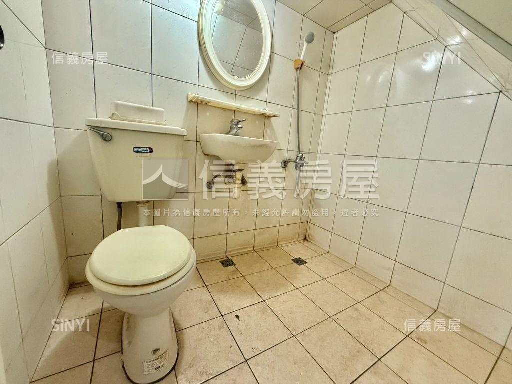 國安街活巷透天房屋室內格局與周邊環境