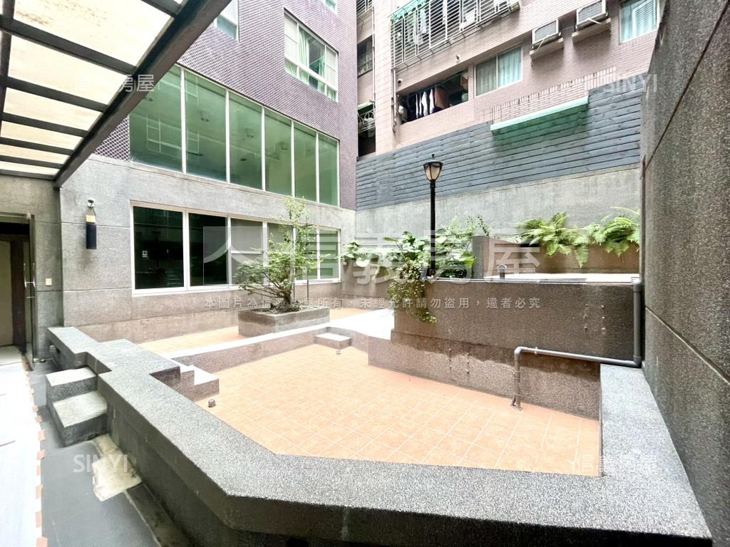 風尚薈萃學區宅兩房車位房屋室內格局與周邊環境