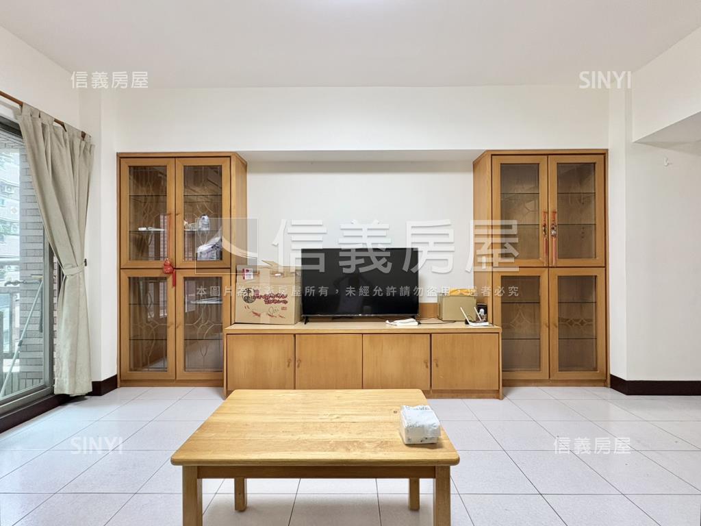 長谷海頓屋況優質四房平車房屋室內格局與周邊環境