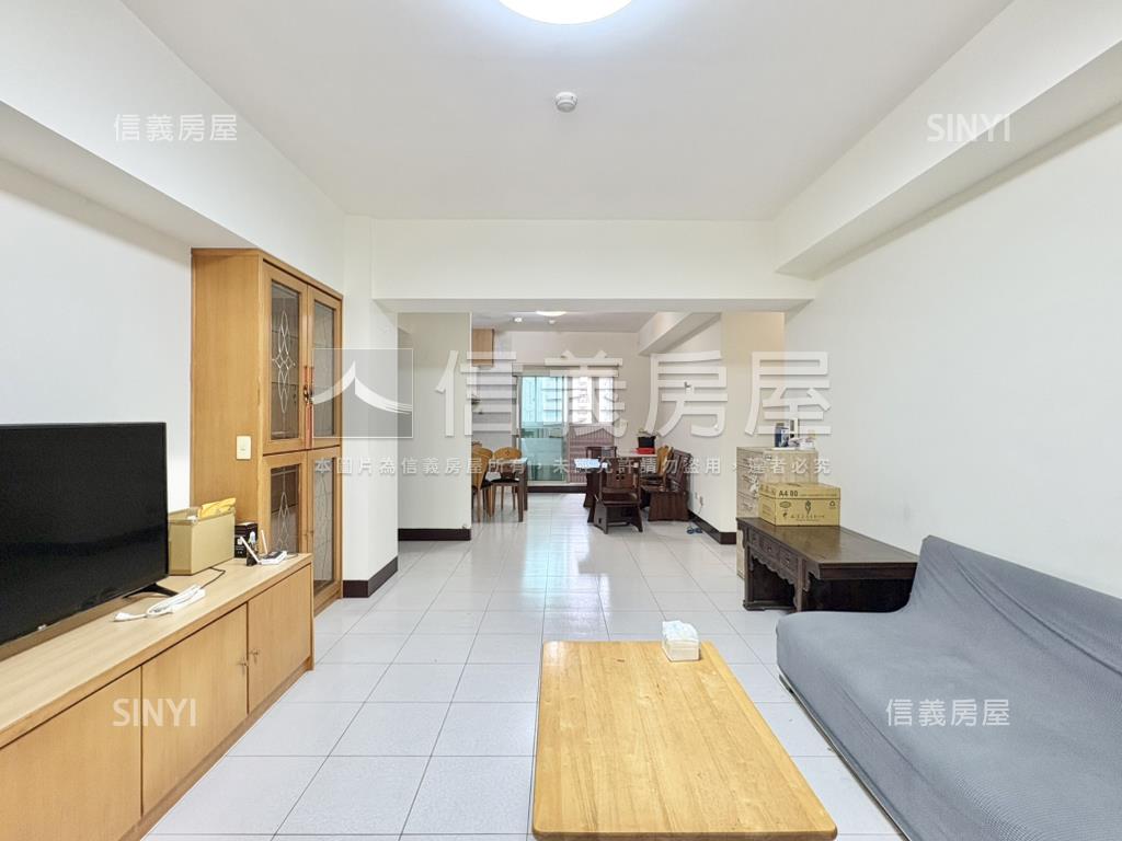 長谷海頓屋況優質四房平車房屋室內格局與周邊環境