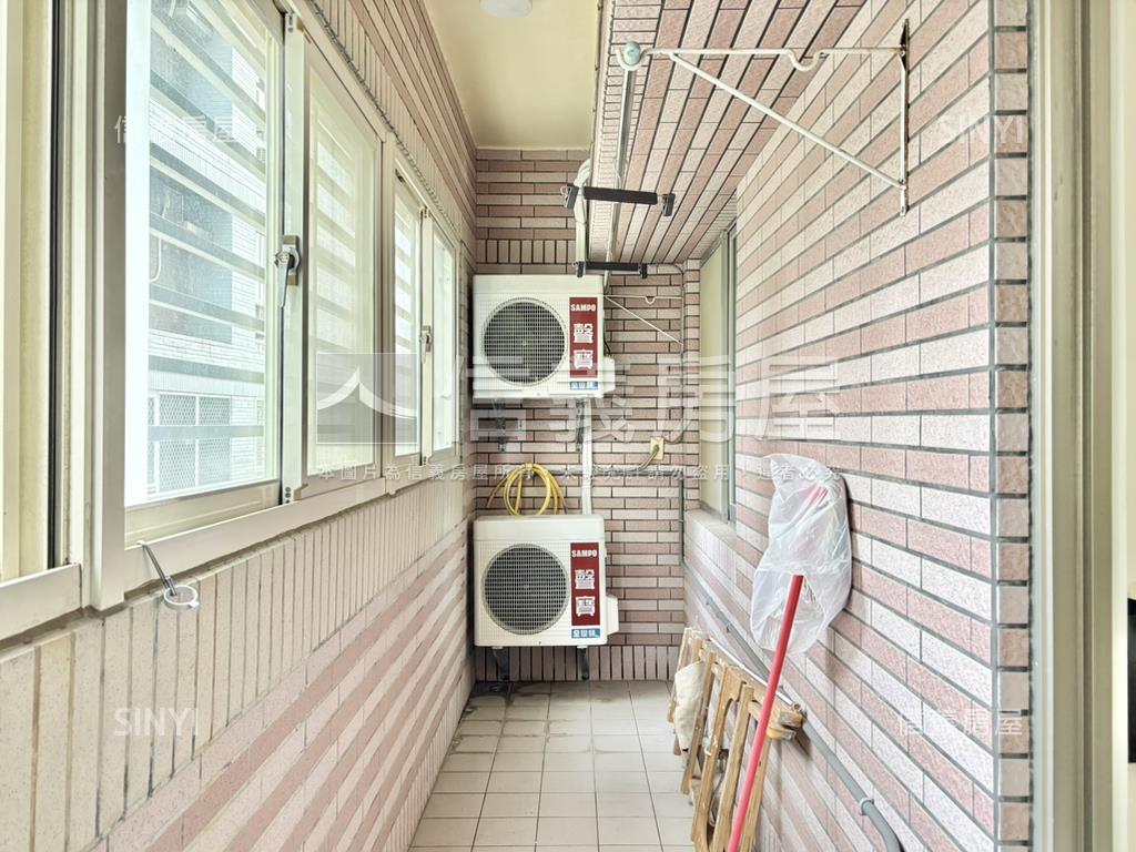 長谷海頓屋況優質四房平車房屋室內格局與周邊環境