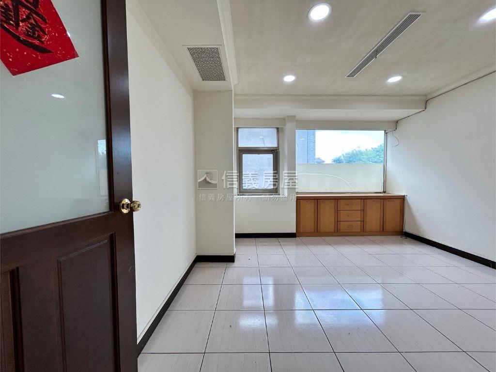 ∥台中風景線∥東區樹梢戶房屋室內格局與周邊環境