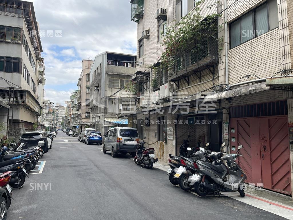 萬大邊間一樓房屋室內格局與周邊環境