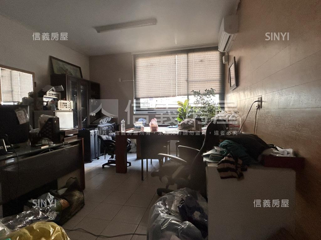 美麗島捷運站前路後巷透店房屋室內格局與周邊環境