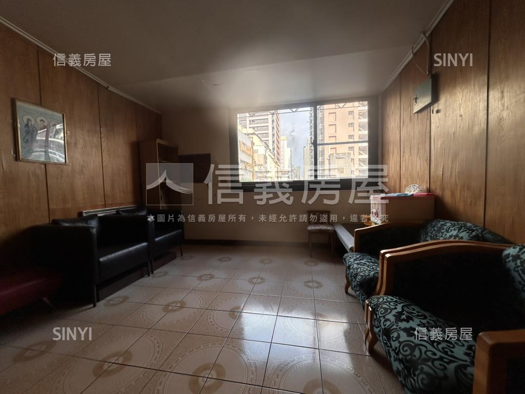 美麗島捷運站前路後巷透店房屋室內格局與周邊環境