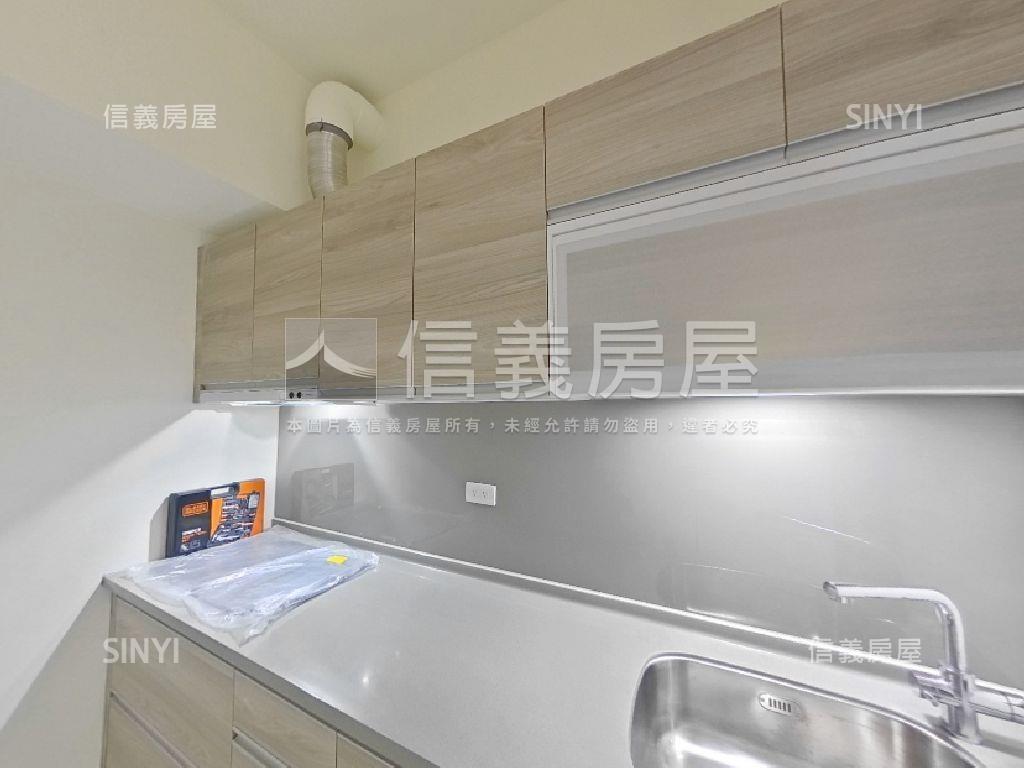河岸景觀天鵝堡兩房平車房屋室內格局與周邊環境