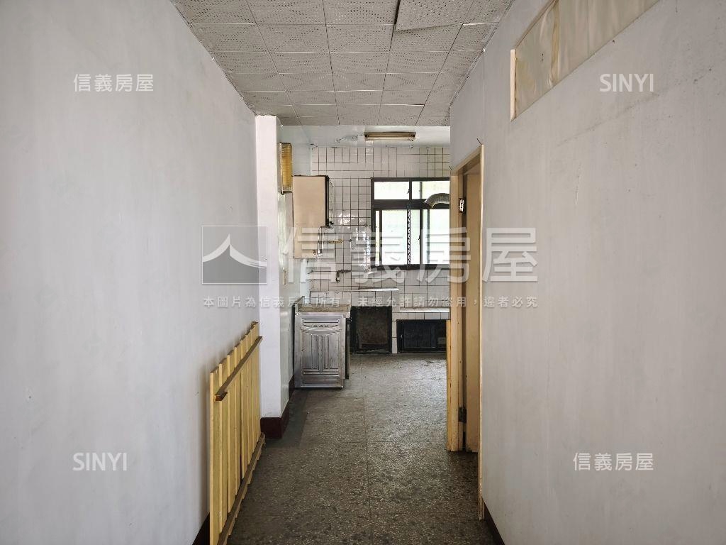２Ｆ公園旁公寓房屋室內格局與周邊環境