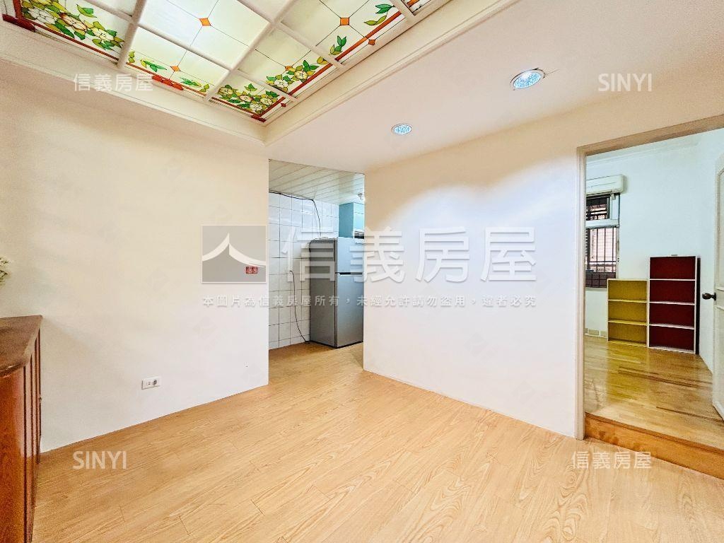 新天母溫馨大三房車位房屋室內格局與周邊環境