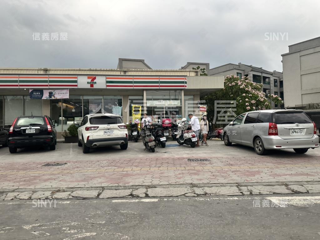 捷運黃線Ｙ１正路透店房屋室內格局與周邊環境