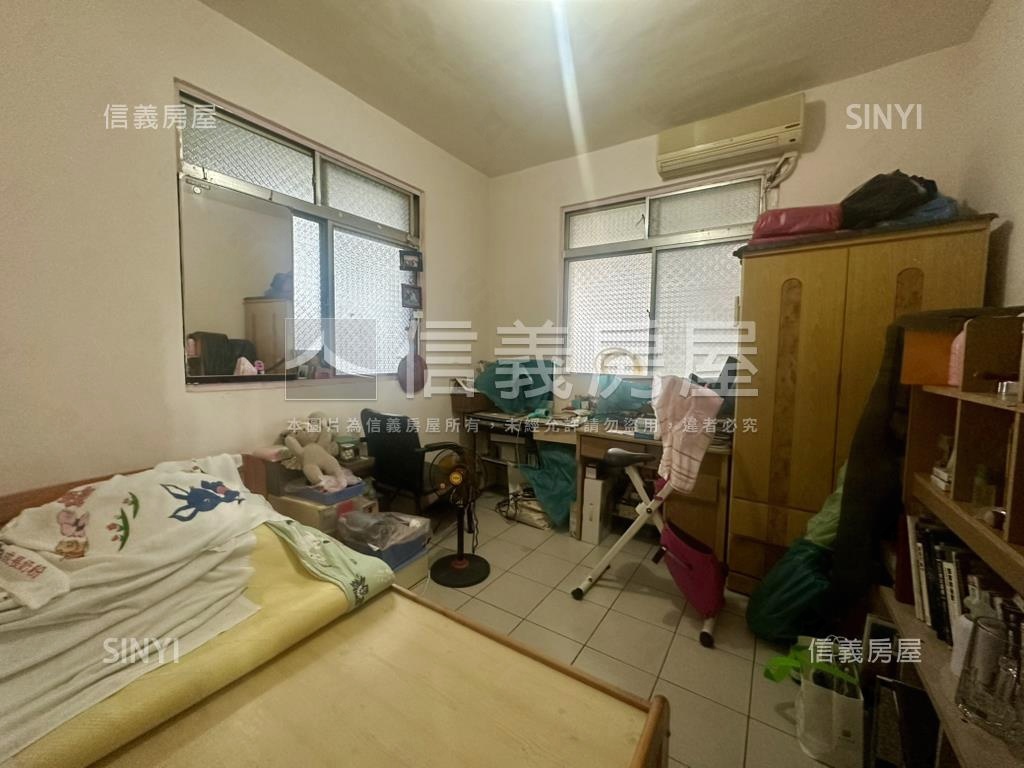 低總價捷運學區靜謐起家厝房屋室內格局與周邊環境