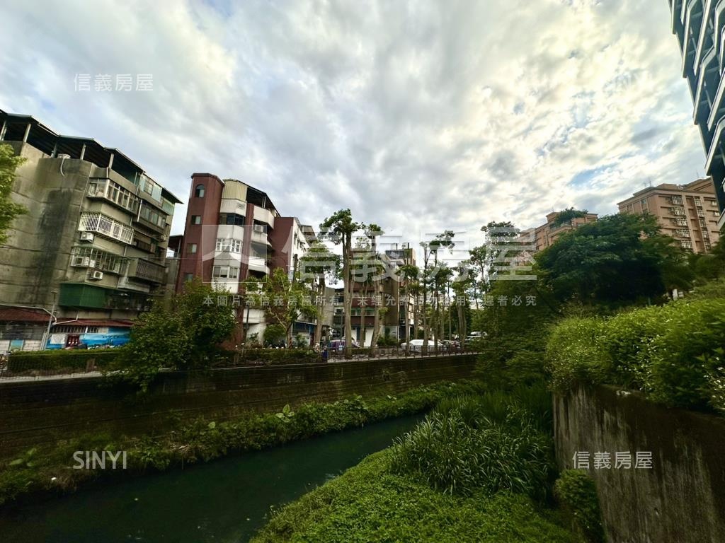 低總價捷運學區靜謐起家厝房屋室內格局與周邊環境