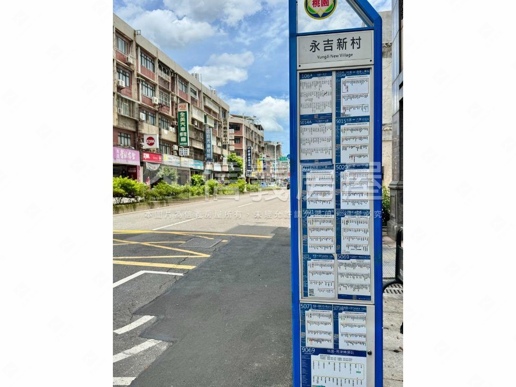 ＲＶ生活館三房車位房屋室內格局與周邊環境
