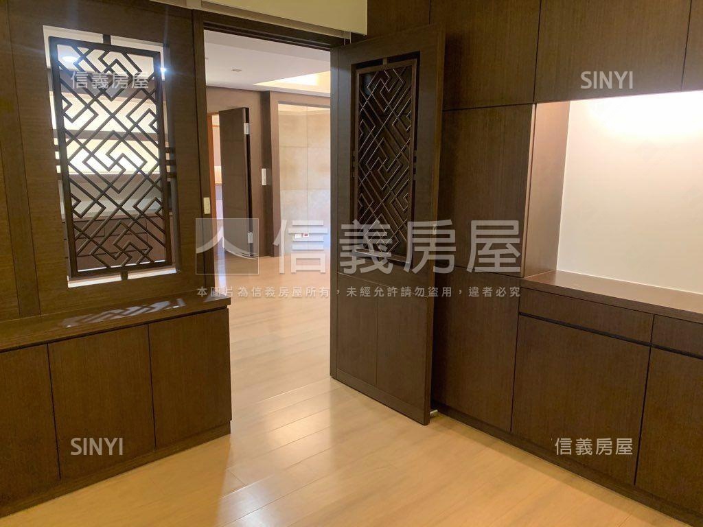 華爾道夫高樓豪邸房屋室內格局與周邊環境