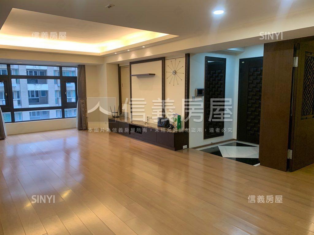 華爾道夫高樓豪邸房屋室內格局與周邊環境