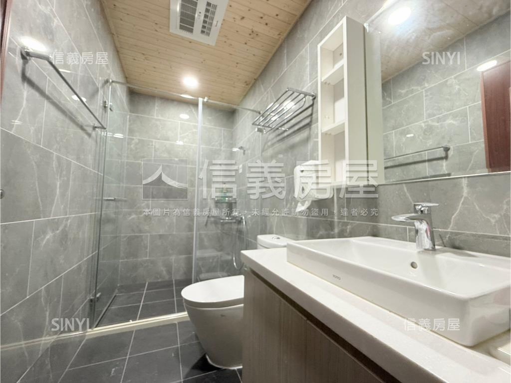 永大市角窗雙併車庫透天房屋室內格局與周邊環境