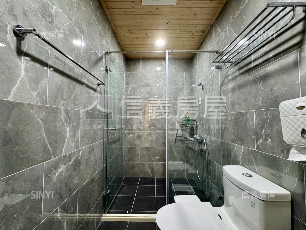 永大市角窗雙併車庫透天房屋室內格局與周邊環境