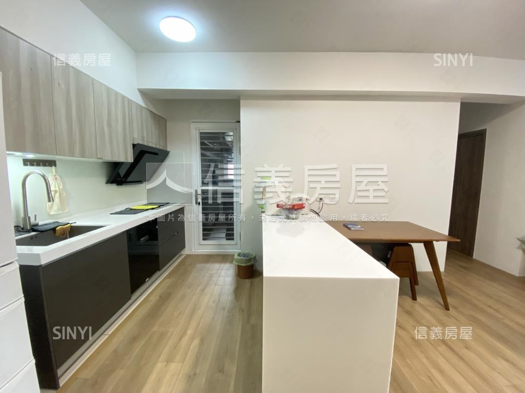 心之所向視野山景三房平車房屋室內格局與周邊環境
