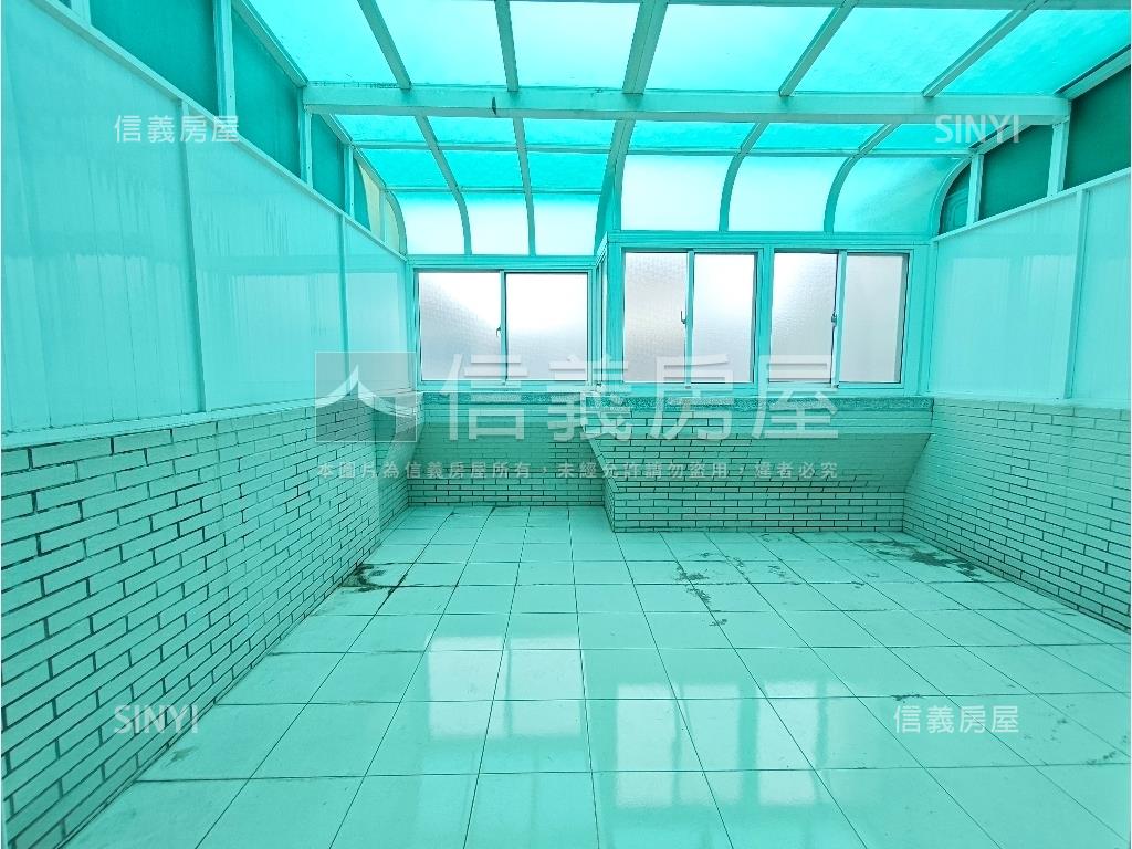 過嶺重劃區４房別墅房屋室內格局與周邊環境