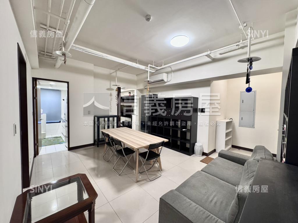 海洋都心２兩房平面車位房屋室內格局與周邊環境