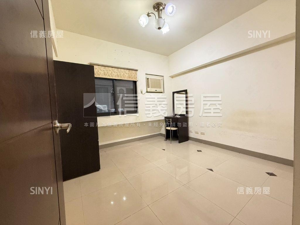 龍騰首席高樓三房平車房屋室內格局與周邊環境